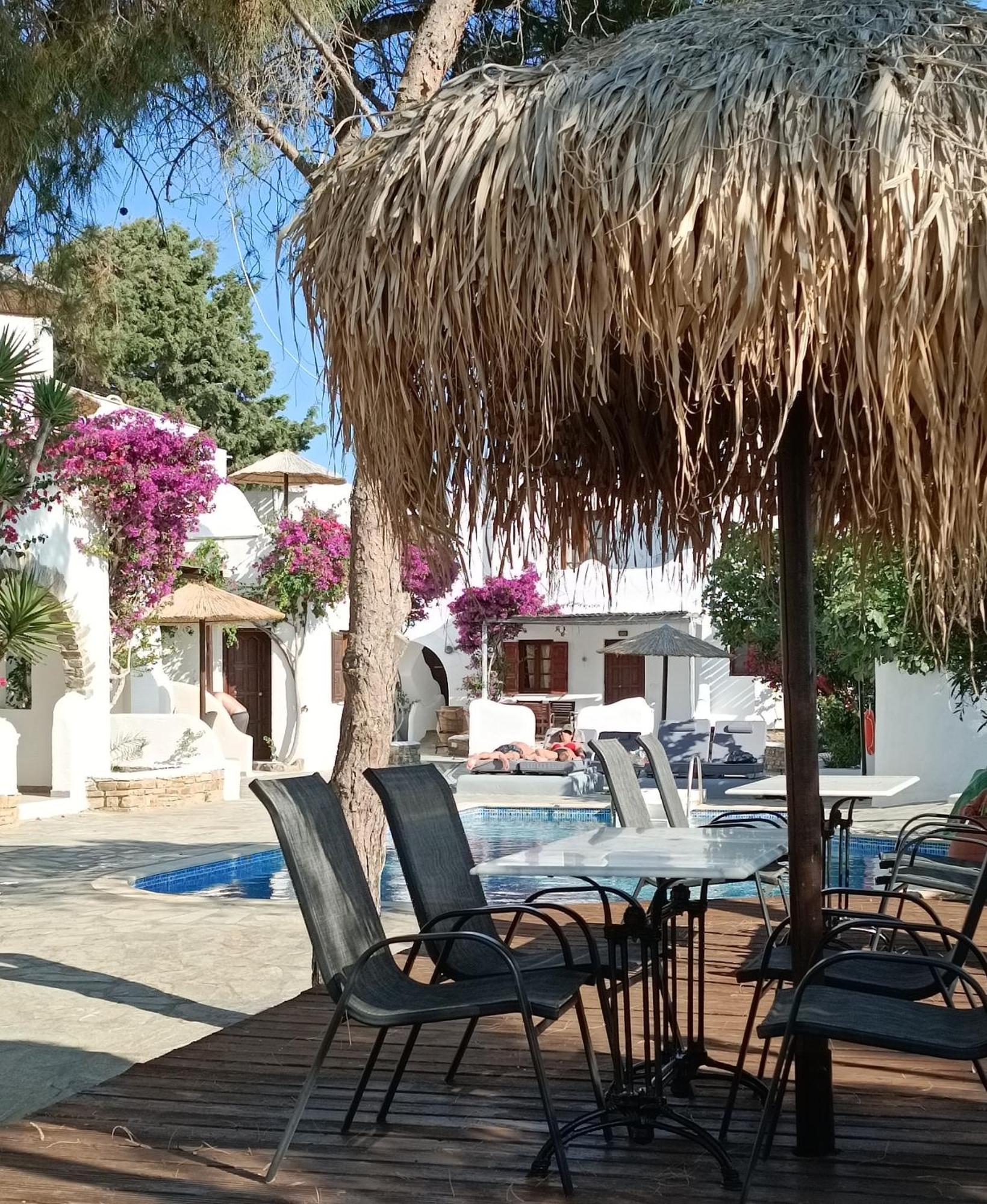 מלון דירות Naxos Summerland 3*